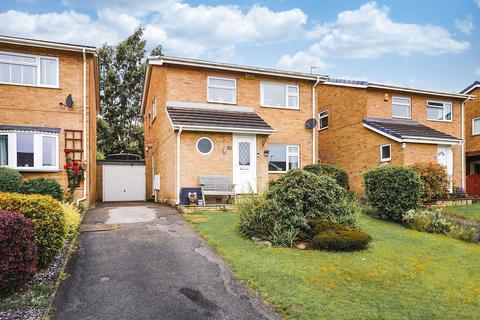 36 Everard Avenue, Sheffield, S17 4LZ