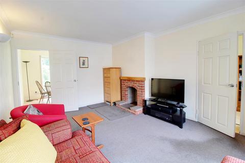 73 Dellsome Lane, Welham Green, Hatfield, AL9 7NE