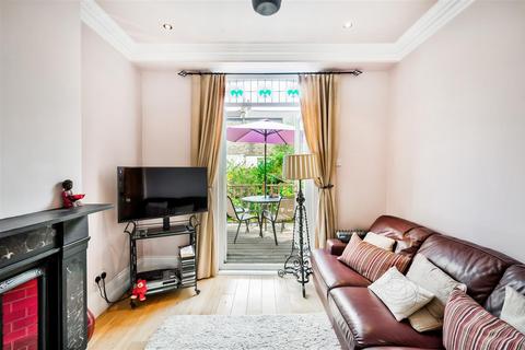 3 bedroom terraced house for sale, Westbury Terrace, Forest Gate