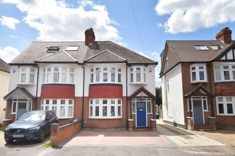 undefined, Cottimore Avenue, Walton-on-Thames, KT12