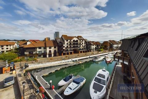 2 bedroom apartment for sale, Channel Way, Ocean Village, Southampton