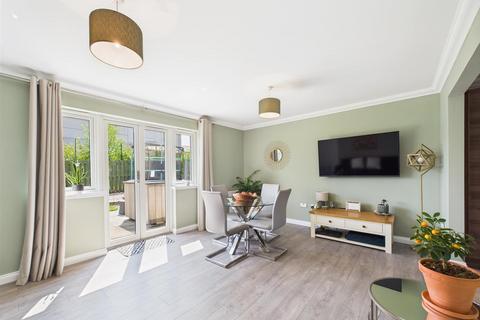 4 Whitson Close, Rattray, Blairgowrie, PH10 7FE