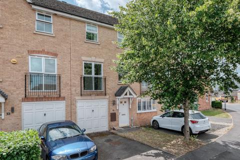 18 Bridge Road, Bromsgrove, B60 3GT