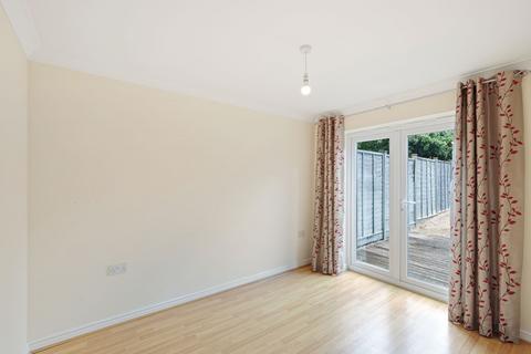 18 Bridge Road, Bromsgrove, B60 3GT