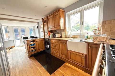 undefined, Halifax Road, Hipperholme HX3