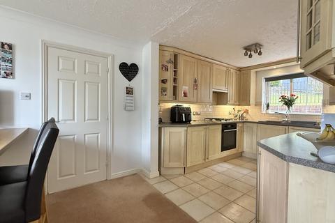 4 bedroom detached house for sale, Abbotswood, Kingsteignton, Newton Abbot