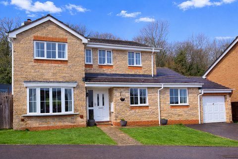 4 bedroom detached house for sale, Abbotswood, Kingsteignton, Newton Abbot