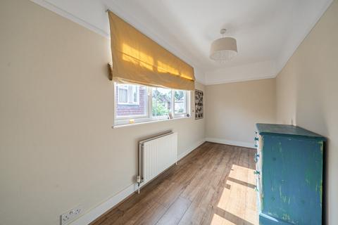 47 Ernest Grove, Beckenham, BR3 3HY