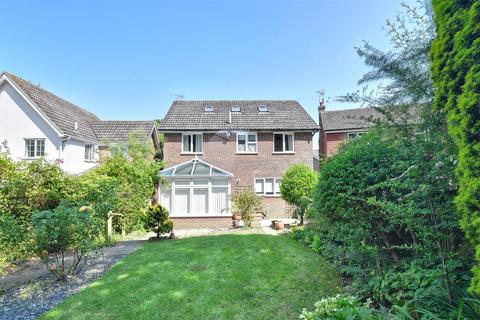 4 bedroom detached house for sale, Rogersmead, Tenterden