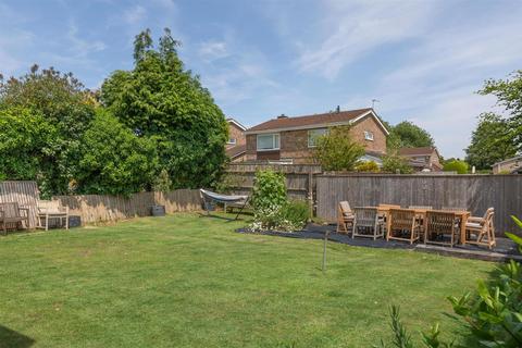 4 bedroom detached house for sale, Celtic Crescent, Dorchester