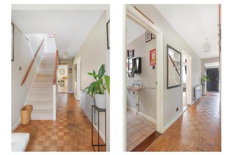 4 bedroom detached house for sale, Celtic Crescent, Dorchester