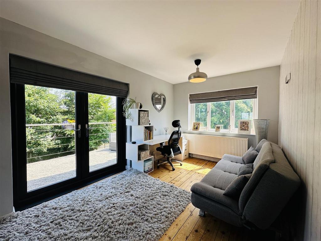 Upstairs Lounge1