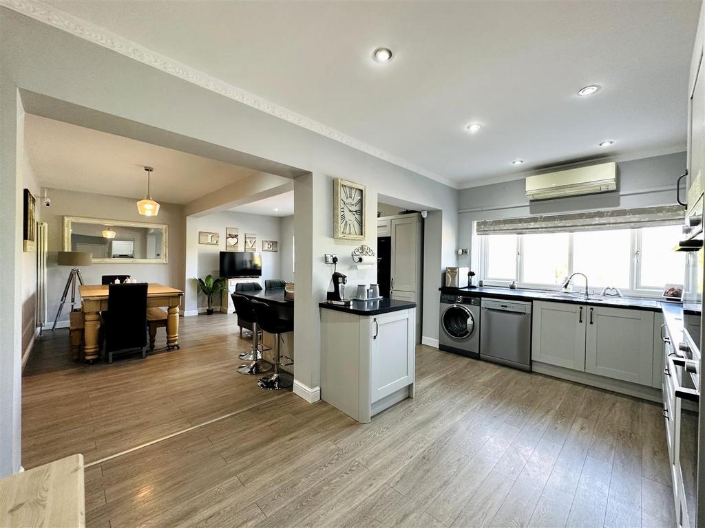 Living Kitchen Diner