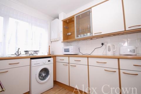 3 bedroom terraced house to rent, Mitford Road, Holloway
