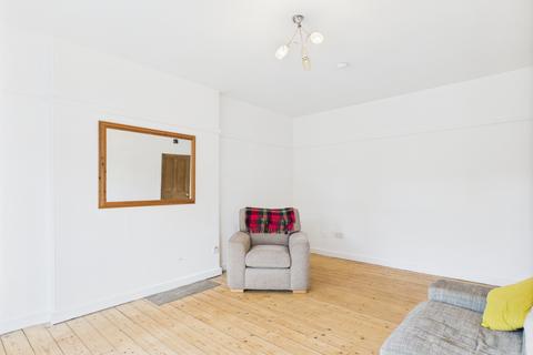 3 bedroom flat to rent, 17 Larchfield Avenue, Flat 0/1, Scotstoun, Glasgow, G14 9BZ