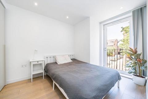 1 bedroom flat for sale, Albion Place, London W6