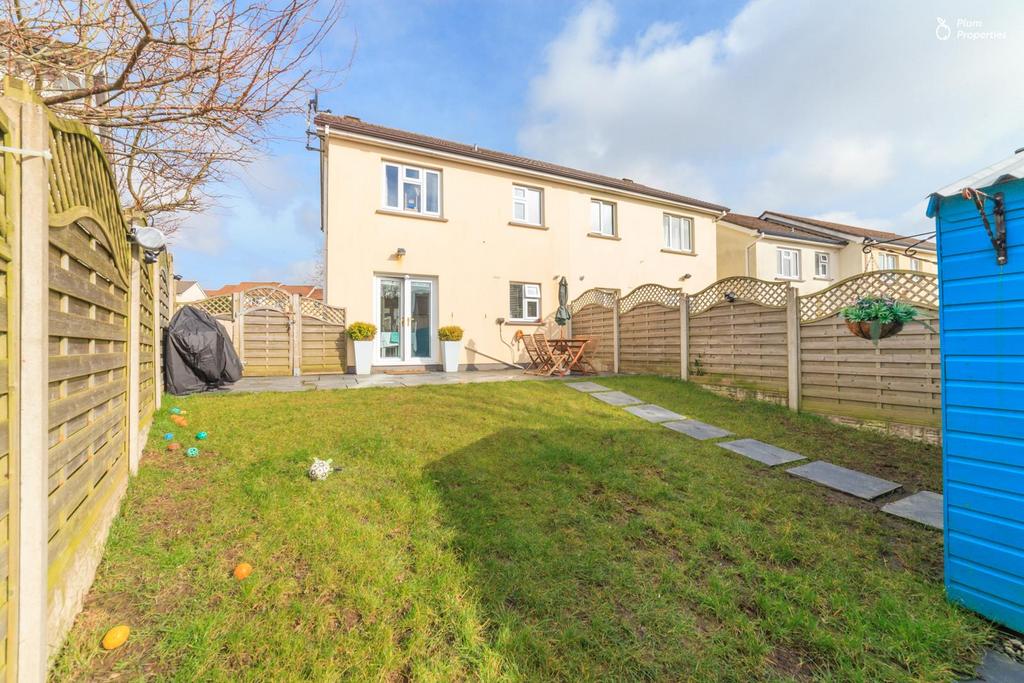 6 Hillcroft Green-13.jpg