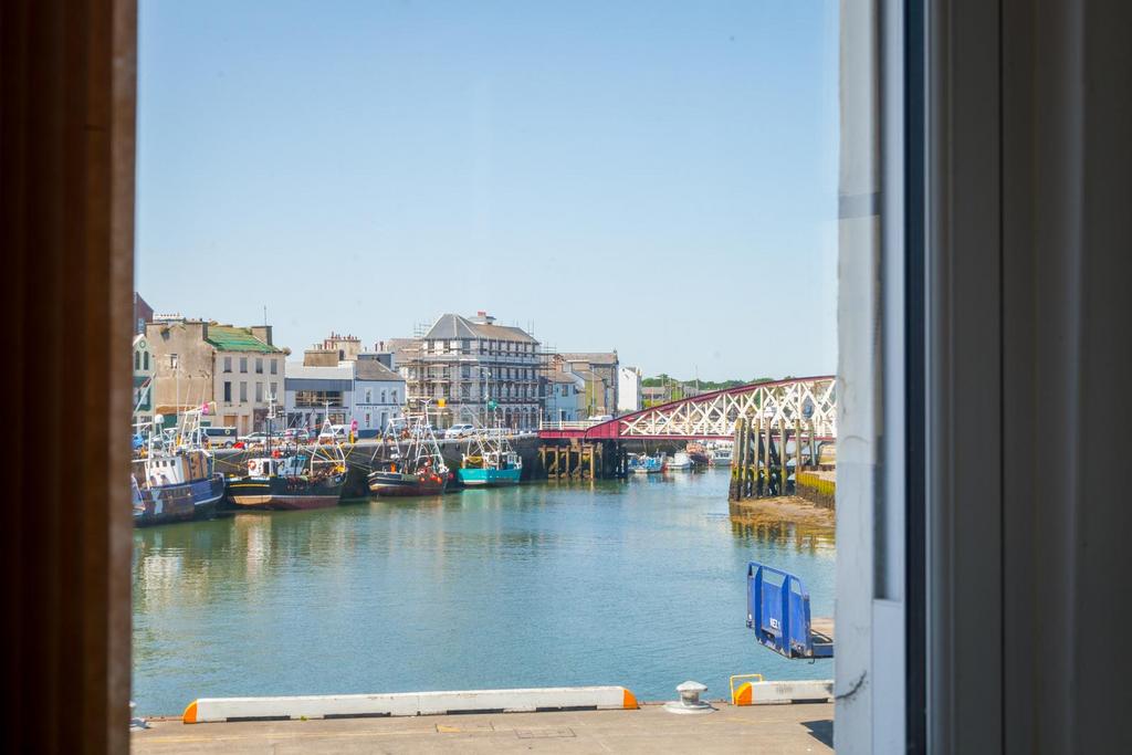 Harbour Bistro-6.jpg