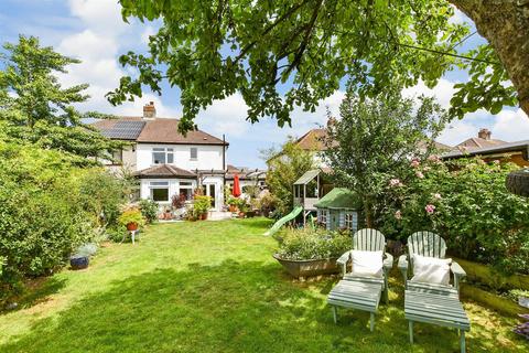 101 Hitchings Way, Reigate, RH2 8EP