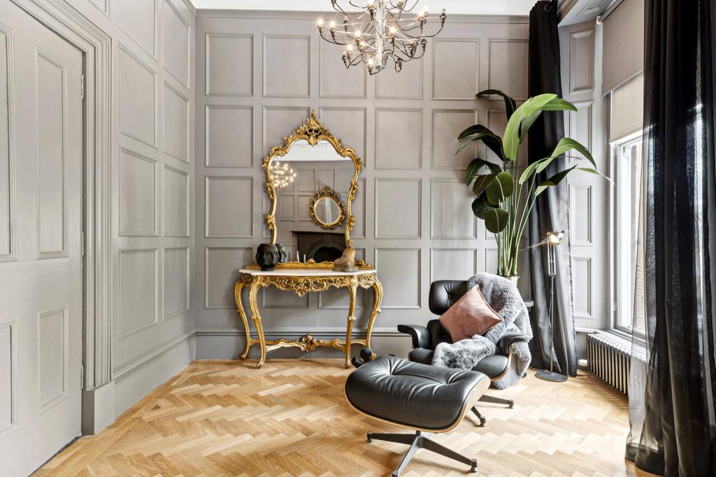Lounge (1st)