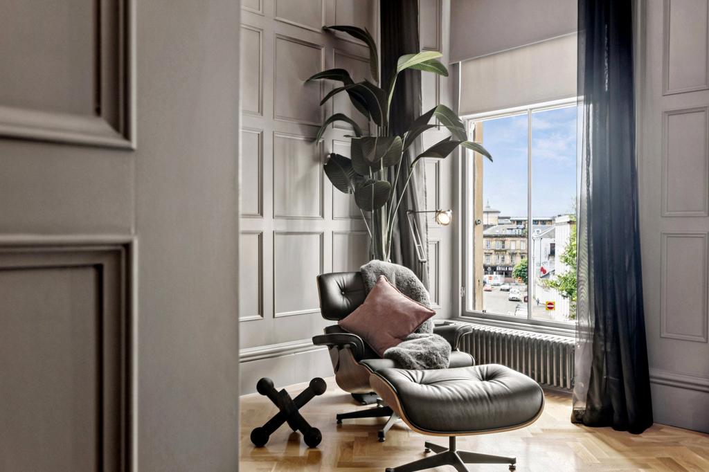 Lounge (1st)