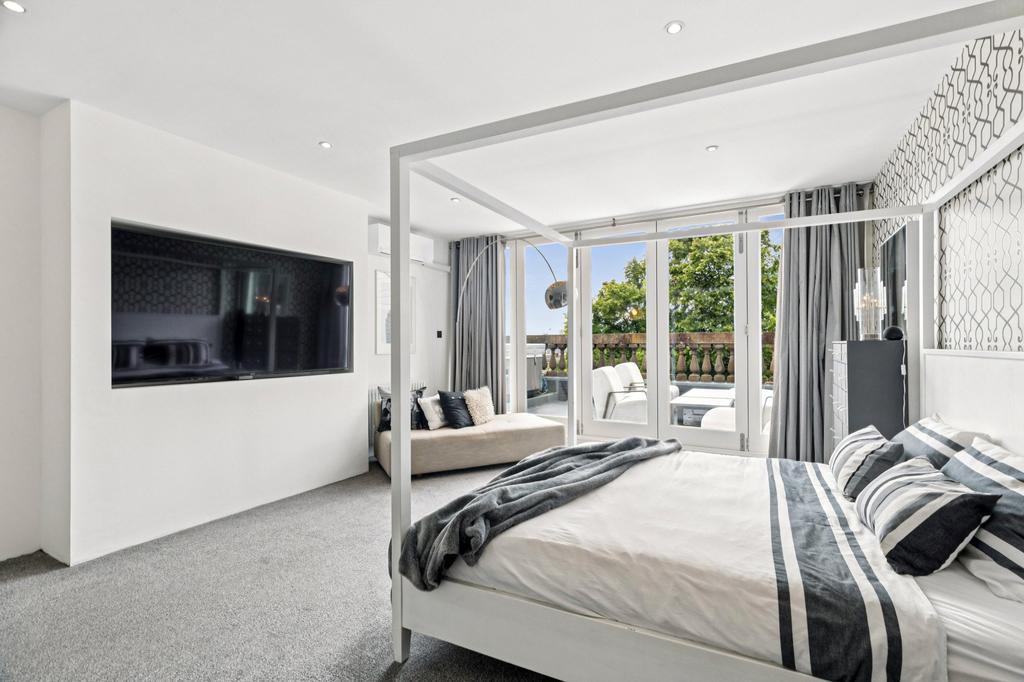 Bedroom 1 (2nd)