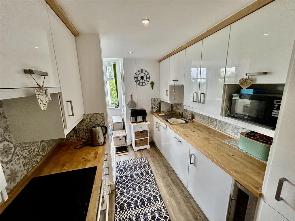 Kitchen.JPG