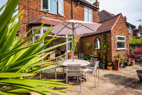 3 bedroom detached house for sale, Charnock Avenue, Nottingham, NG8