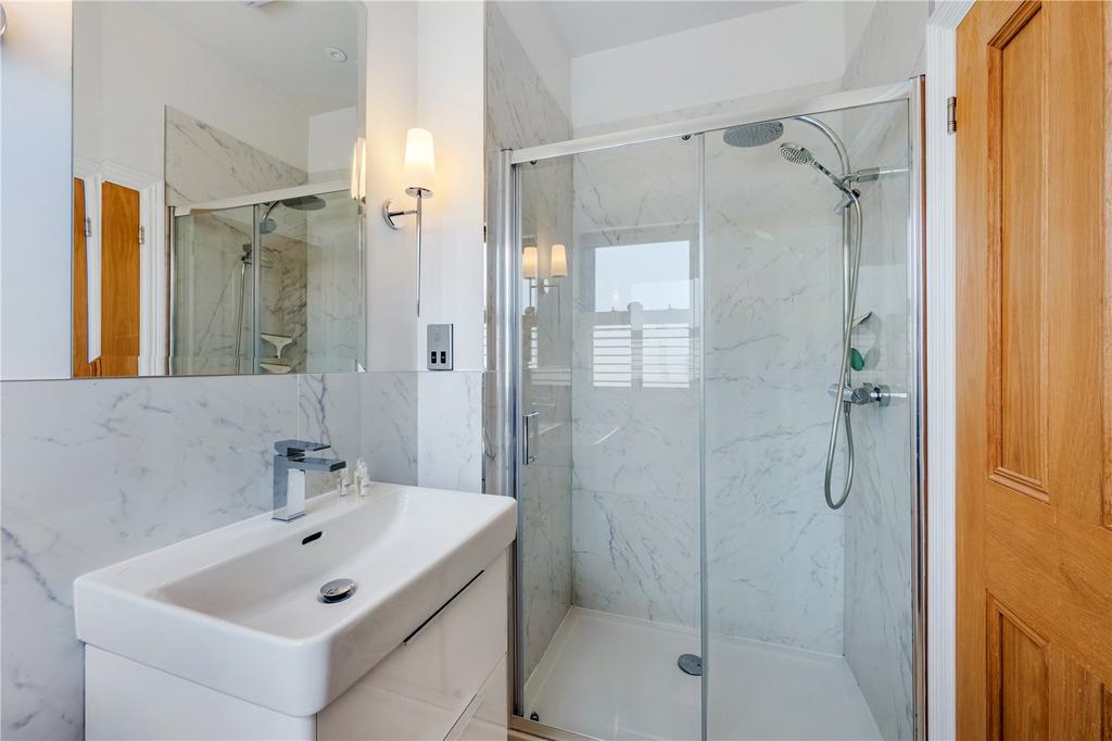 Bedroom 2 En-Suite