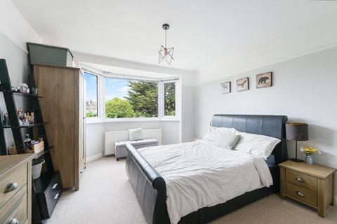 8a The Spinney, Cheam, Sutton, SM3 8JG