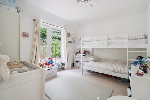 9 Compton Road, Wooburn Green, High Wycombe, HP10 0AW