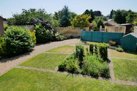 undefined, The Green, Calne