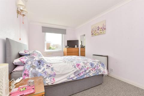 2 bedroom flat for sale, Crocker Street, Newport, Isle of Wight