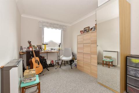 2 bedroom flat for sale, Crocker Street, Newport, Isle of Wight
