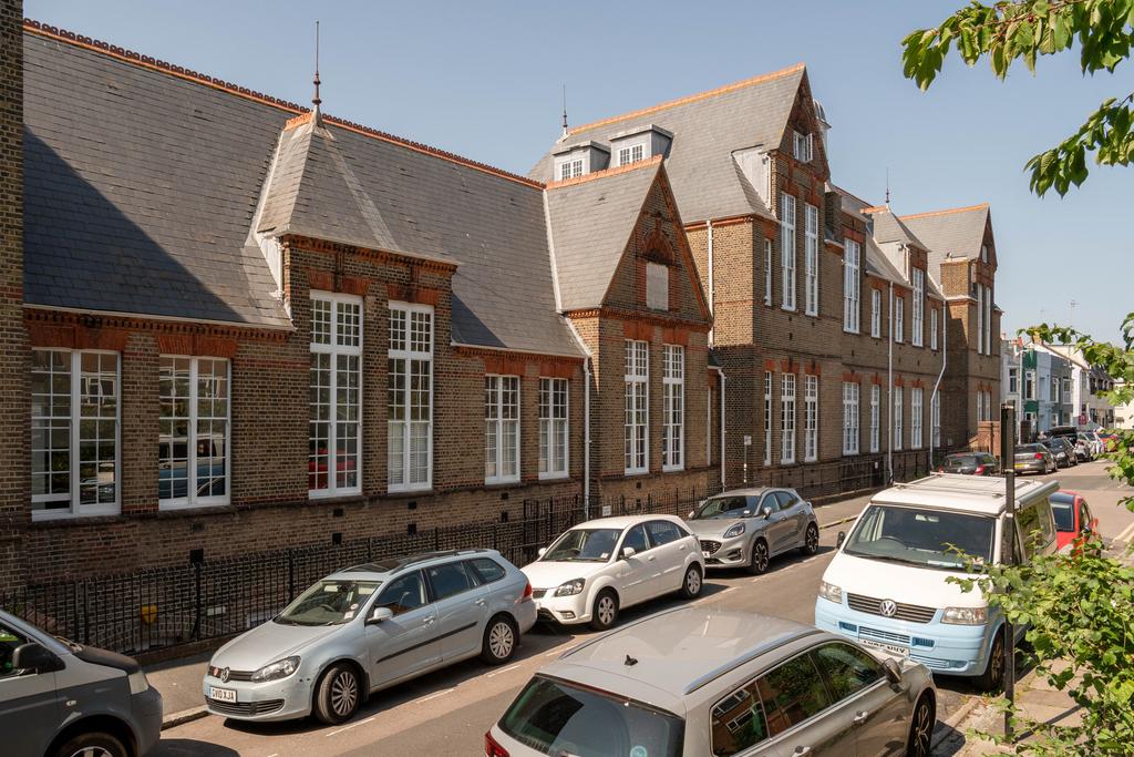 292633 - Flat 8 Hanover Lofts, Brighton BN2 9 YU...