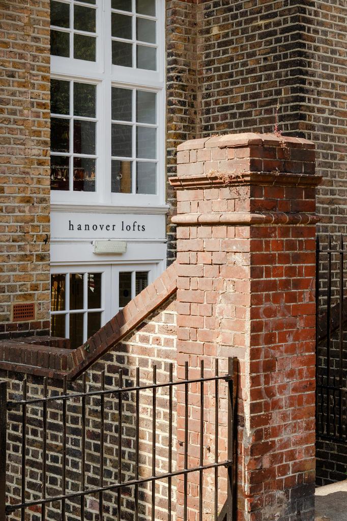 292630 - Flat 8 Hanover Lofts, Brighton BN2 9 YU...