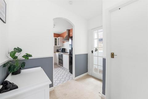 53 Addison Road, Caterham, CR3 5LU