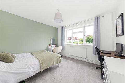 53 Addison Road, Caterham, CR3 5LU