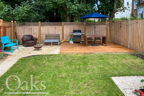 25b Prince Road, London, SE25 6NN