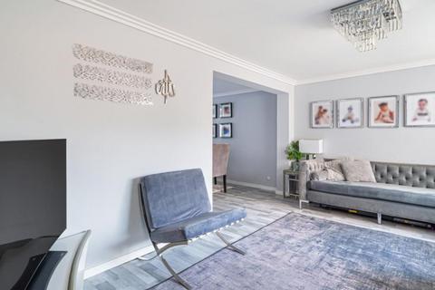 51 Badminton Road, Maidenhead, SL6 4QS