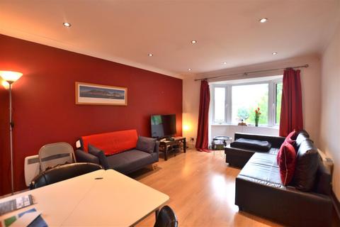 8 Cherberry Close, Fleet, GU51 2TD