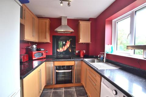 8 Cherberry Close, Fleet, GU51 2TD