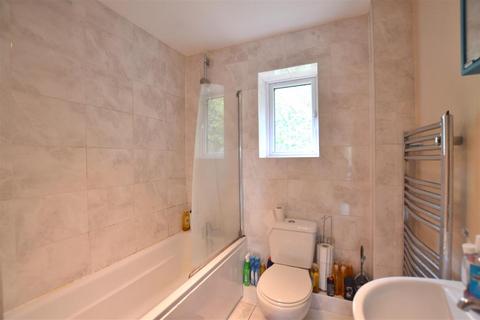 8 Cherberry Close, Fleet, GU51 2TD