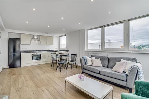 1 bedroom flat for sale, Orchard Road, Richmond, TW9