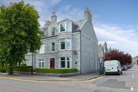 3 bedroom ground floor flat for sale, 72 Broomhill Road, Aberdeen, AB10 6HU