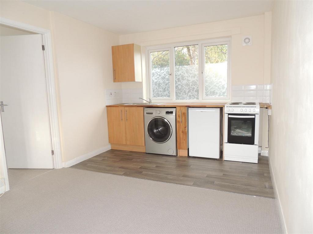 Lounge/Kitchen