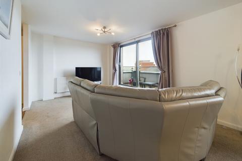 2 bedroom penthouse to rent, Cathedral View, Full Street, Derby, Derbyshire, DE1 3AF