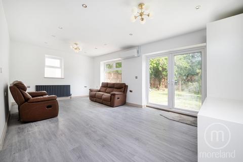 undefined, Cheyne Walk, London NW4