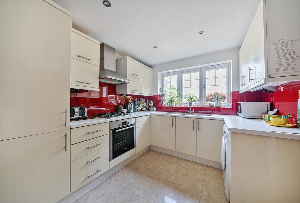 1312663-6-685568b...