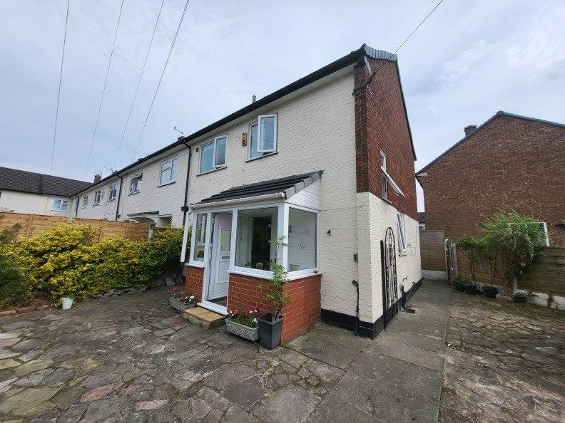 2 Bedroom End Terrace for Sale